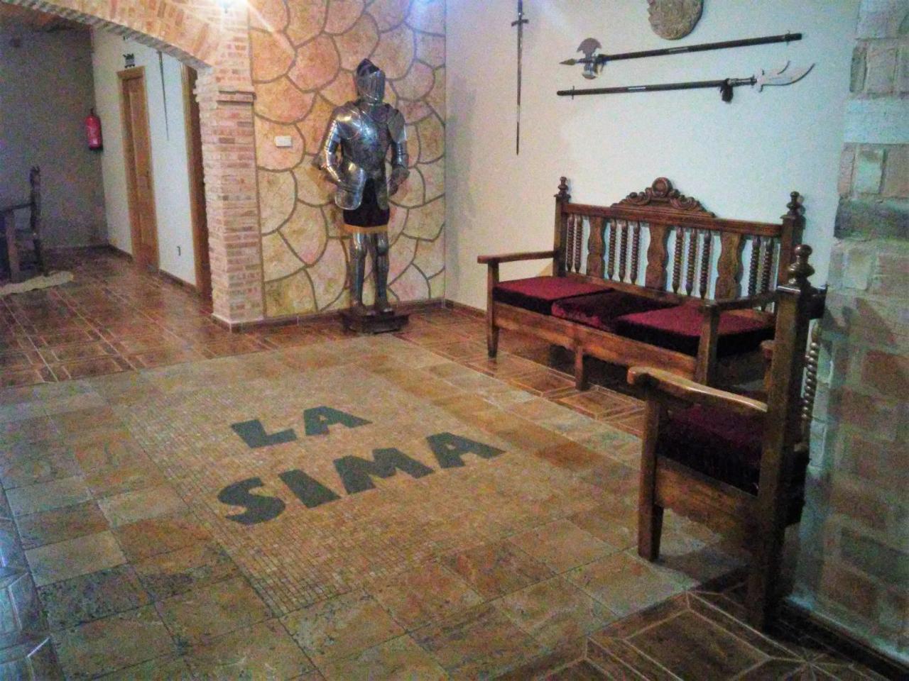 Hotel-Restaurante La Sima Castillo de Garcimuñoz Εξωτερικό φωτογραφία